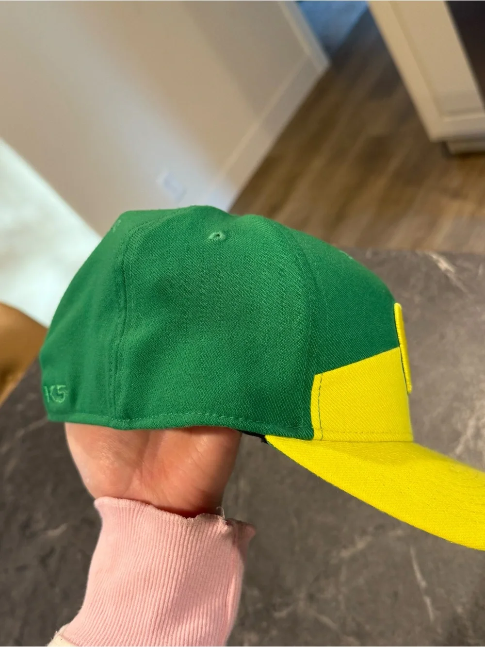 Nike Oregon Ducks classic 99 fitted hat OSFM green yellow